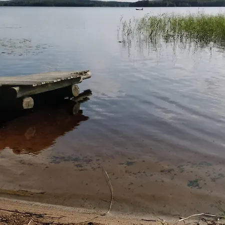 Saarijaervi - Omakotitalo, Oma Ranta 펜션 Kolkanlahti