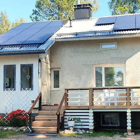 펜션 Saarijaervi - Omakotitalo, Oma Ranta