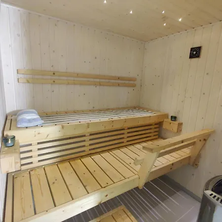 펜션 Saarijaervi - Omakotitalo, Oma Ranta Kolkanlahti