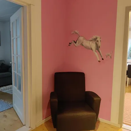 Saarijaervi - Omakotitalo, Oma Ranta 펜션 Kolkanlahti